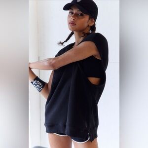 NWT Free People A Cut Above Tank black muscle pockets sz medium oversized